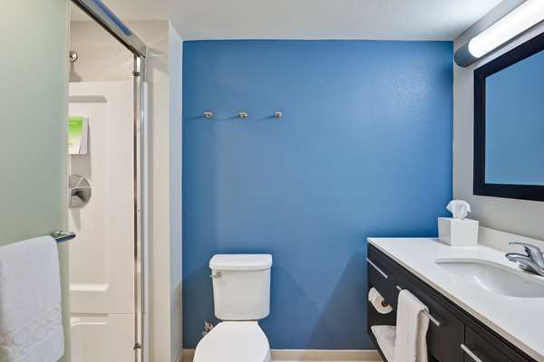  - Home2 Suites by Hilton Azusa - I-210, Exit 40