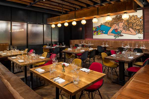 Restaurant - Duniway Portland Hilton Hotel Downtown - I-405, Exit 2A