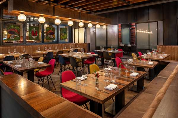 Restaurant - Duniway Portland Hilton Hotel Downtown - I-405, Exit 2A