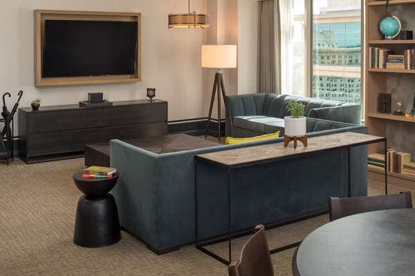  - Duniway Portland Hilton Hotel Downtown - I-405, Exit 2A