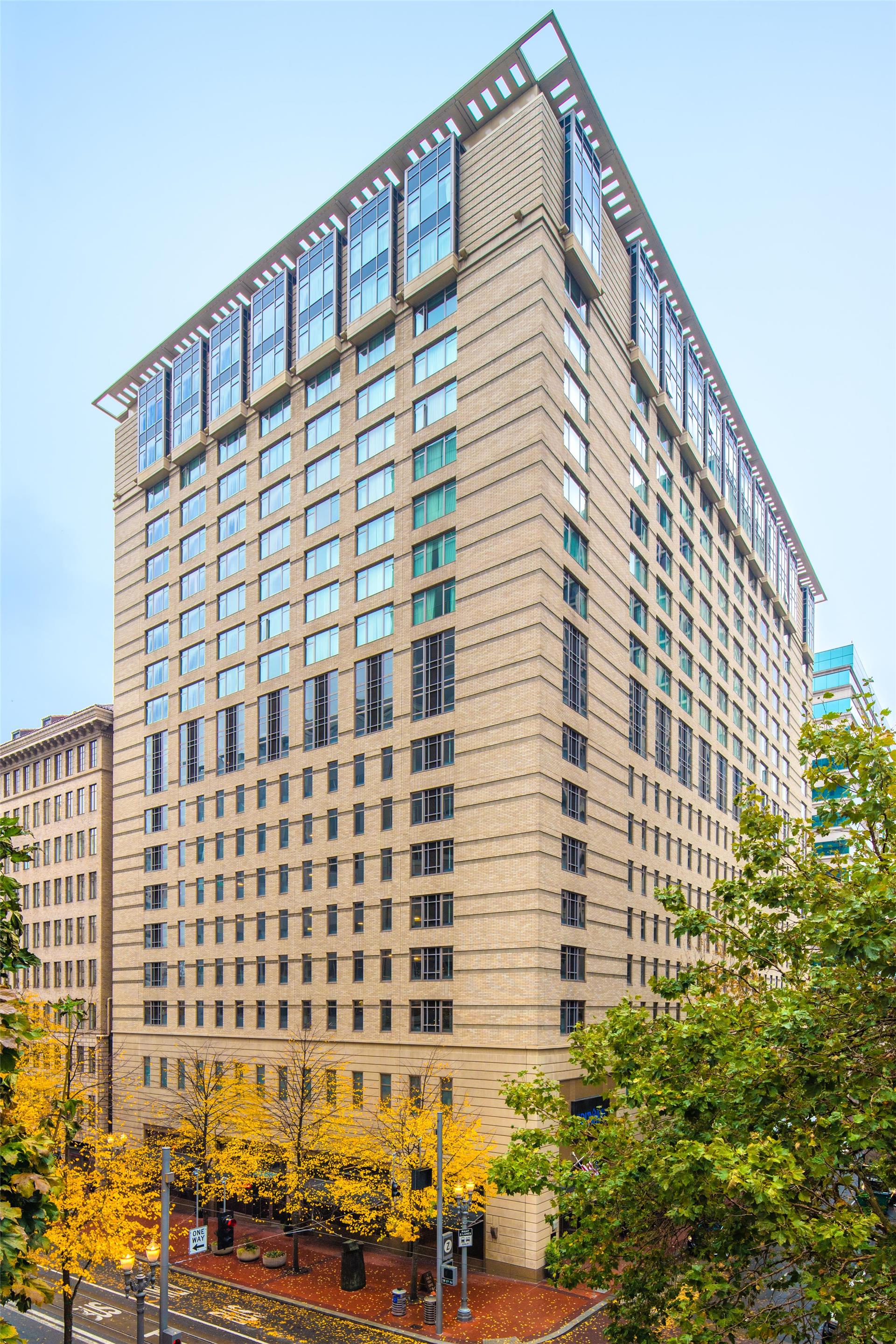 Exterior | The Duniway Portland A Hilton Hotel