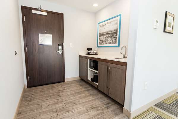  - Hampton Inn and Suites Syracuse North - I-81, Exit 25A