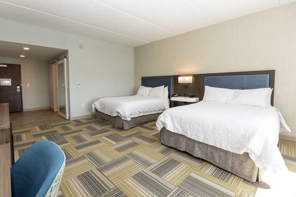 - Hampton Inn and Suites Syracuse North - I-81, Exit 25A