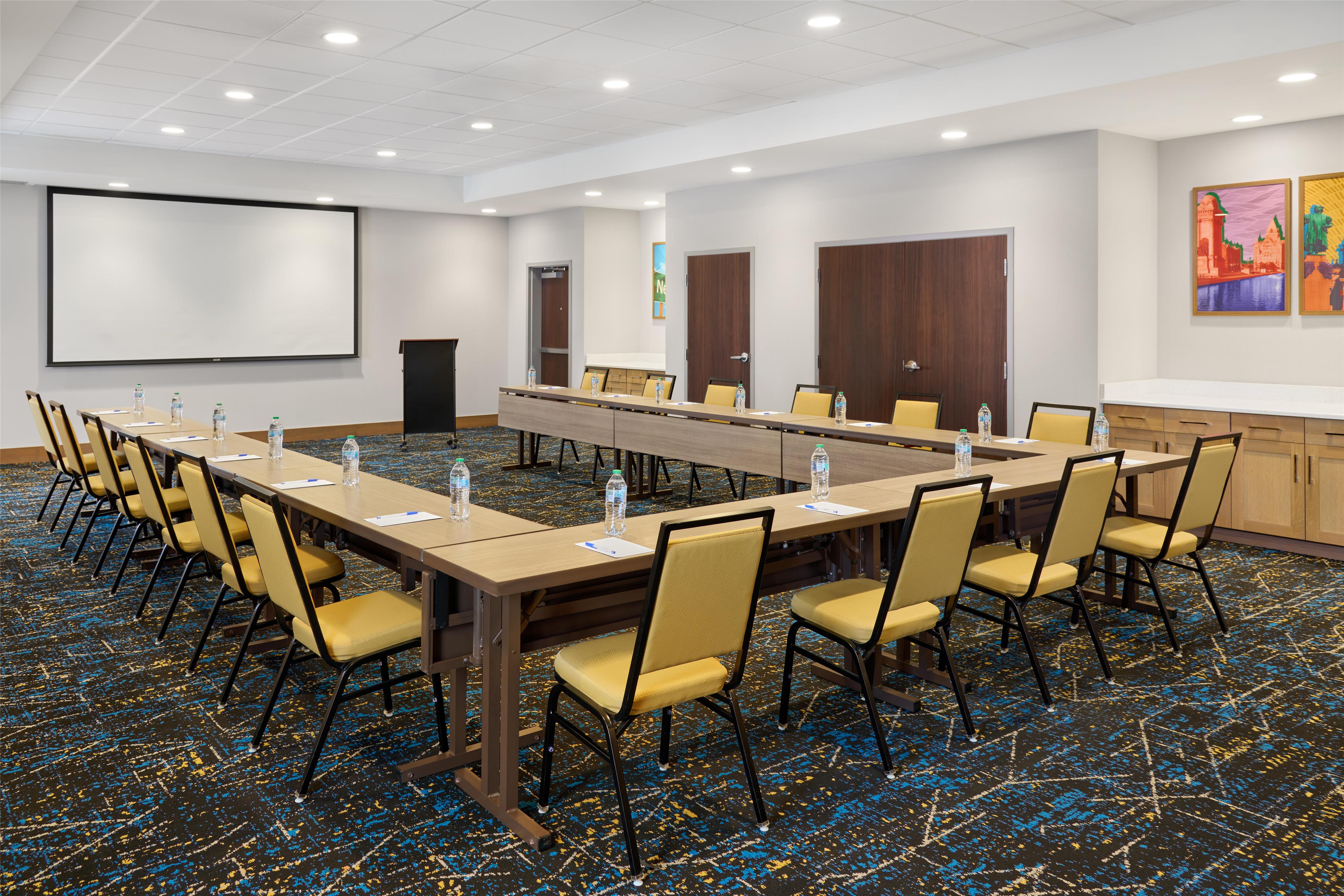 Meeting Room | Hampton Inn & Suites Syracuse North Airport Area
