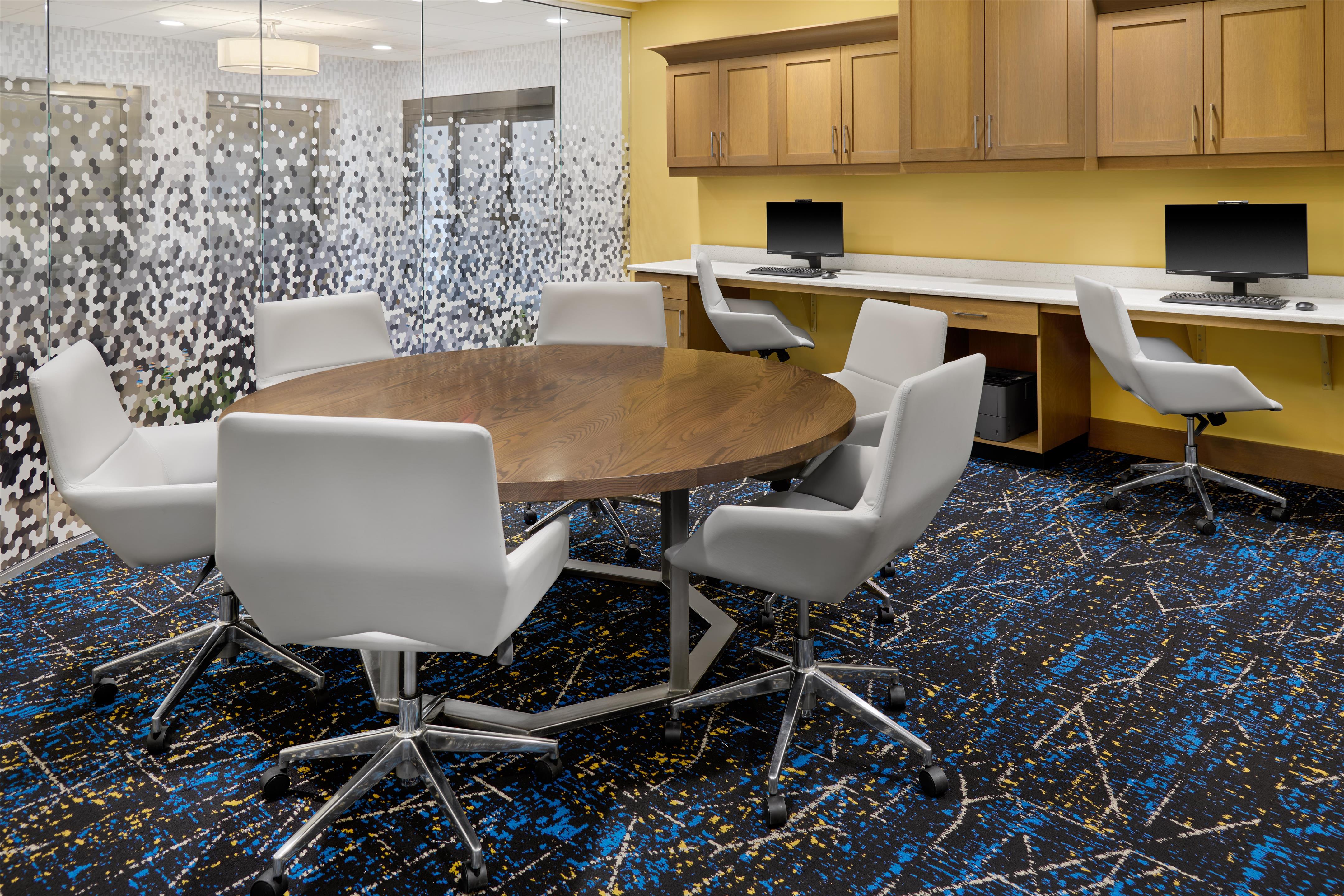 Business Center | Hampton Inn & Suites Syracuse North Airport Area