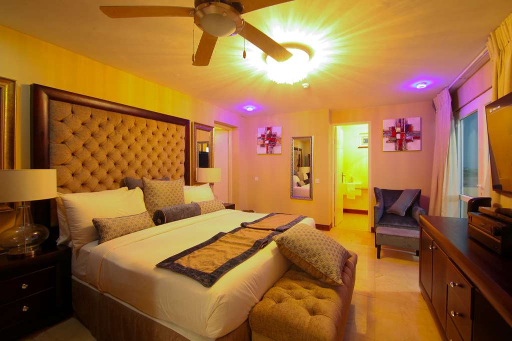 Best Western Plus Accra Beach Hotel-guestroom-Guest Room,Suite,Indoor/Interior,On-Site.jpg