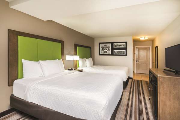  - La Quinta Inn & Suites Central Brooklyn