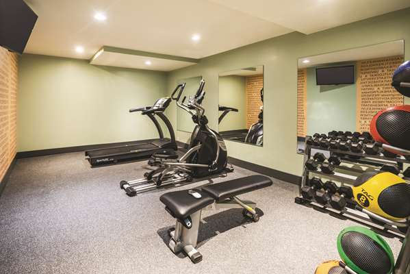 Fitness/ Exercise Room - La Quinta Inn & Suites Central Brooklyn