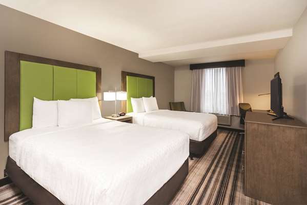  - La Quinta Inn & Suites Central Brooklyn
