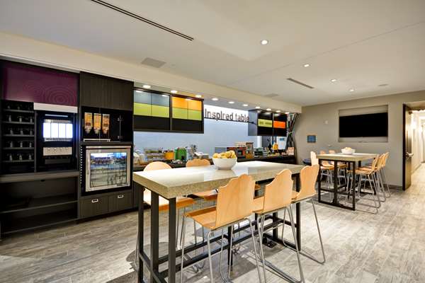 Restaurant - Home2 Suites by Hilton Charles Town