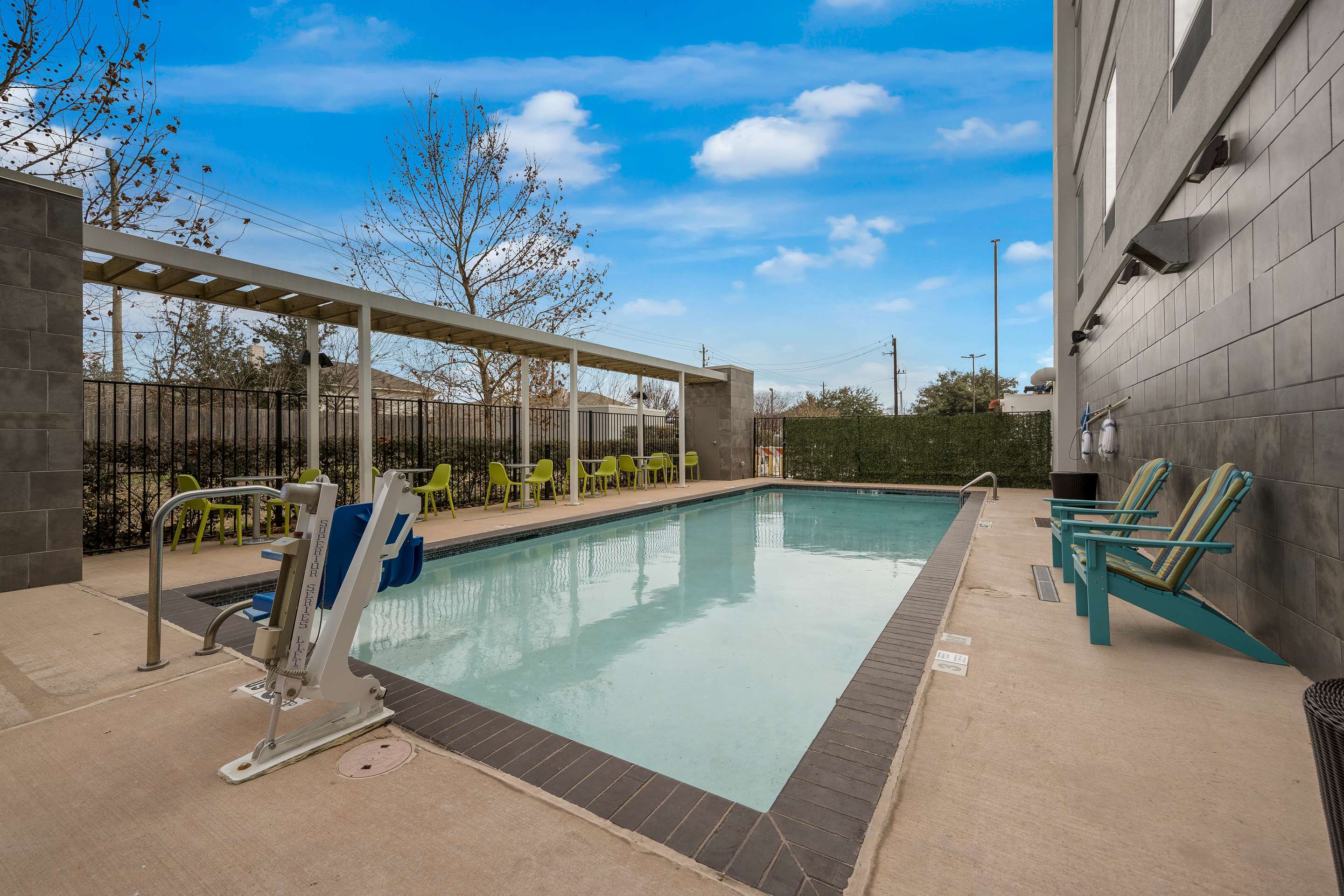 Pool | Home2 Suites by Hilton Baytown
