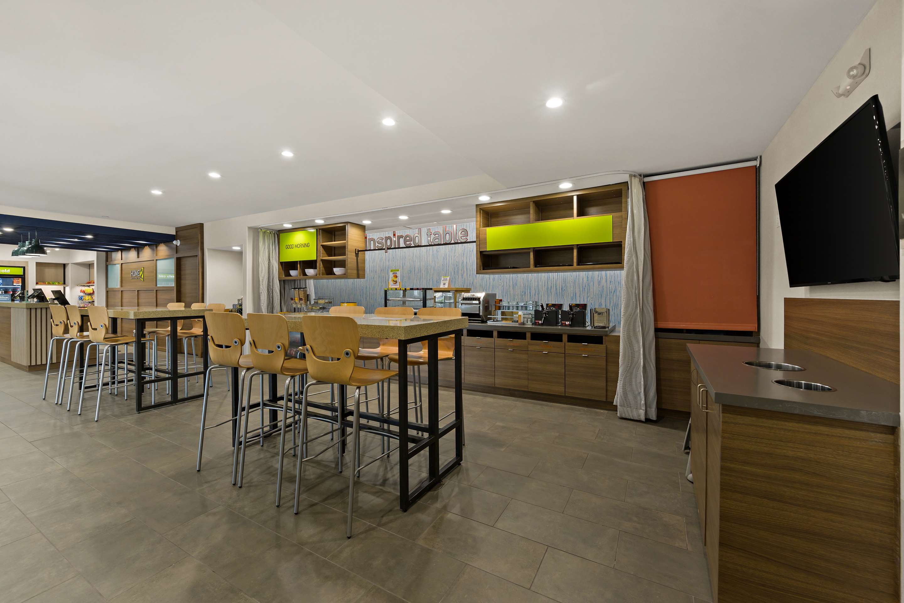 Breakfast Area | Home2 Suites by Hilton Baytown