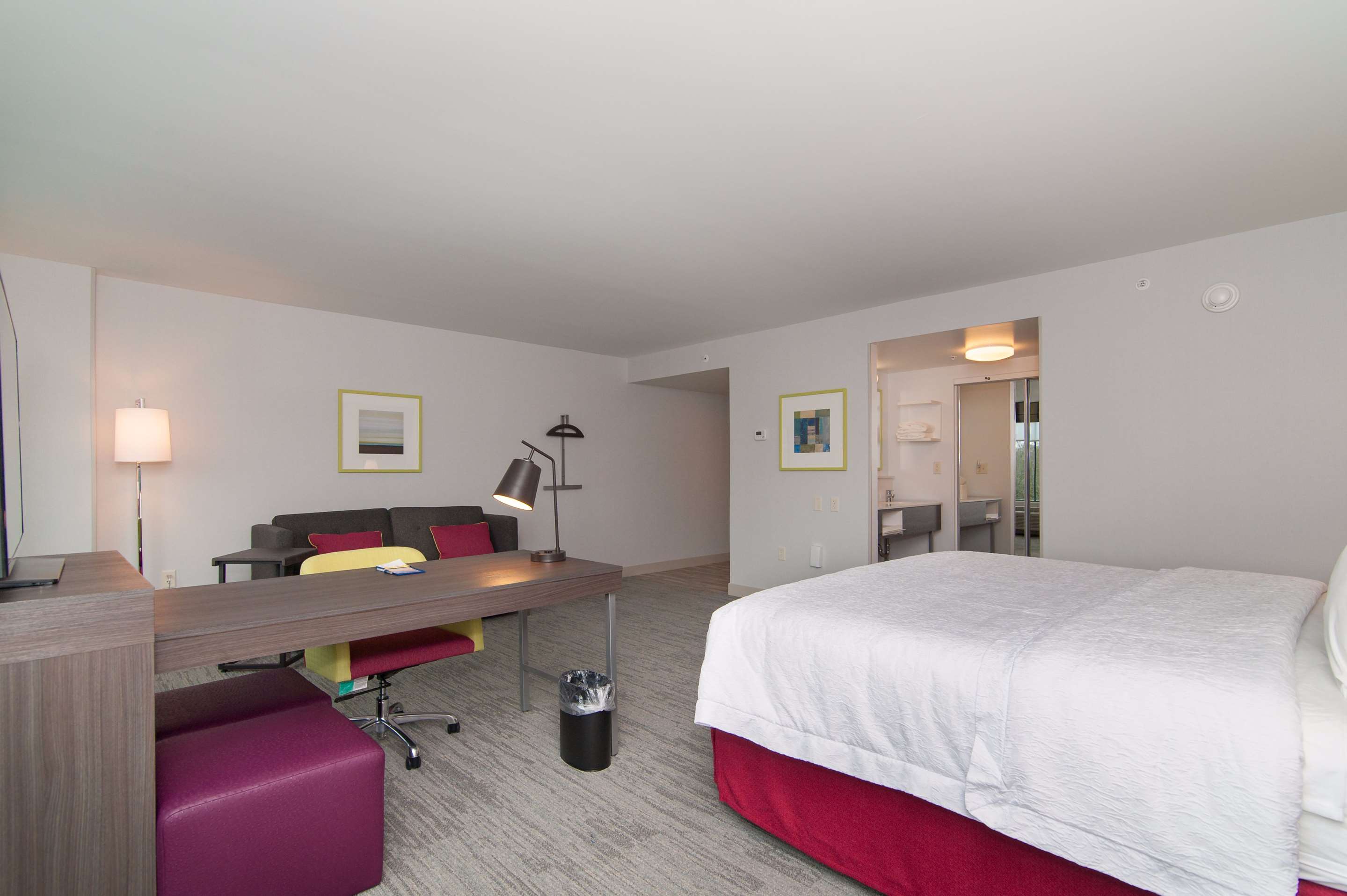 Guest room