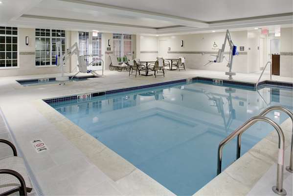 Pool - Hampton Inn & Suites Manchester