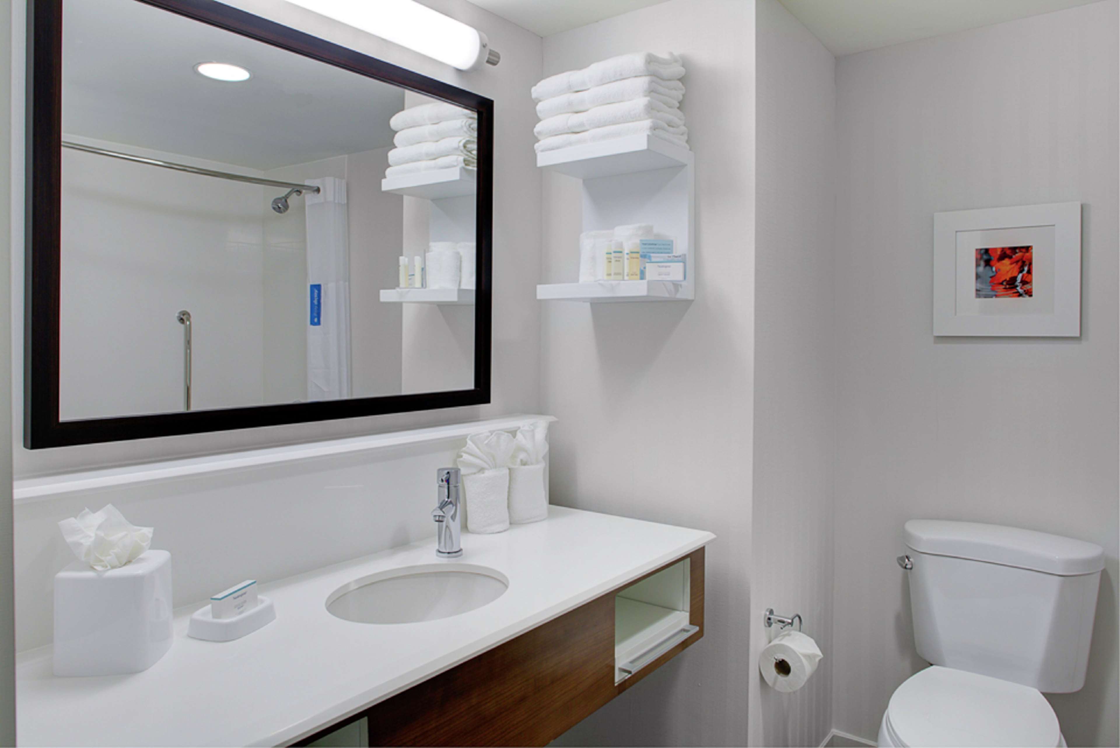 Hampton Inn & Suites by Hilton Manchester, Vt Room Type - 2 QNS HEARING ACC NOSMOK