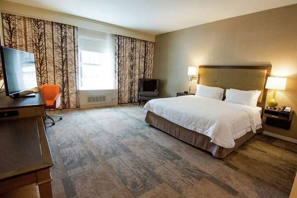  - Hampton Inn & Suites Manchester