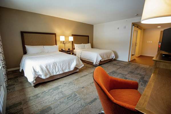  - Hampton Inn & Suites Manchester