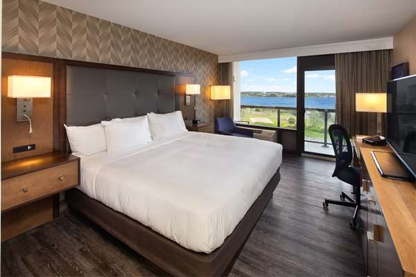  - DoubleTree by Hilton Hotel Dartmouth