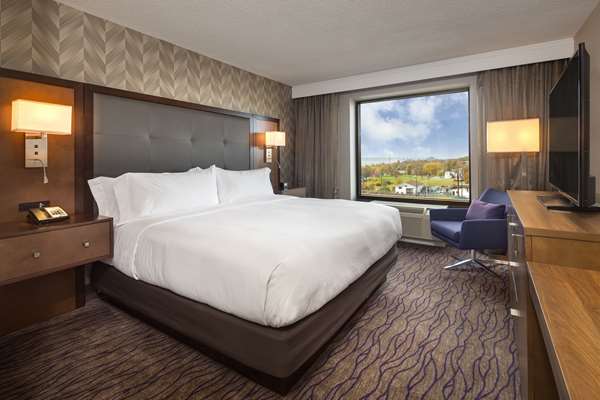  - DoubleTree by Hilton Hotel Dartmouth