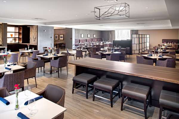 Restaurant - DoubleTree by Hilton Hotel Dartmouth