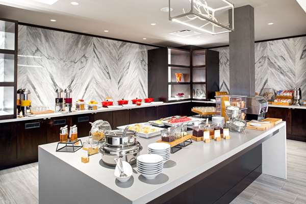 Restaurant - DoubleTree by Hilton Hotel Dartmouth