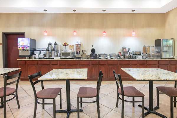  - Baymont Inn & Suites McComb - I-55, Exit 17