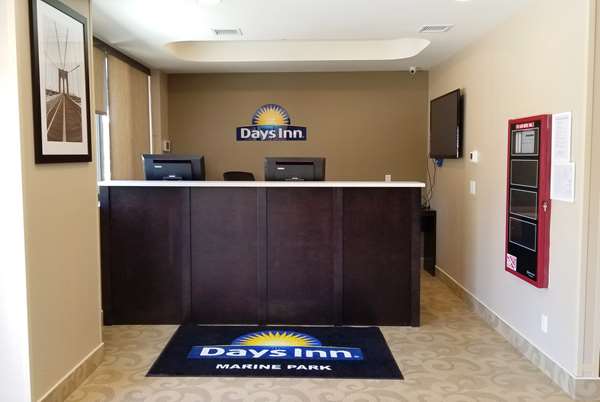  - Days Inn Borough Park Brooklyn