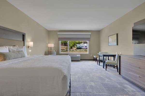  - Best Western Plus Executive Residency Fillmore Inn - I-25, Exit 145
