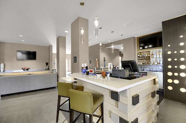 Bar - Best Western Plus Executive Residency Fillmore Inn - I-25, Exit 145