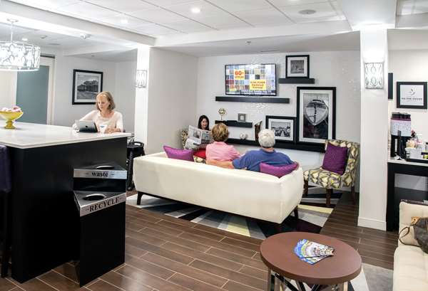  - Hampton Inn Hartwell