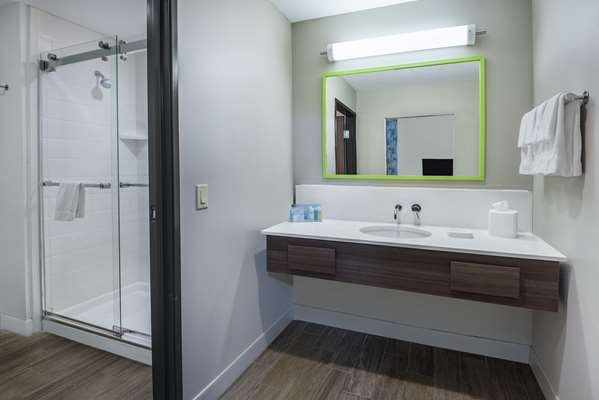  - Hampton Inn & Suites Portland