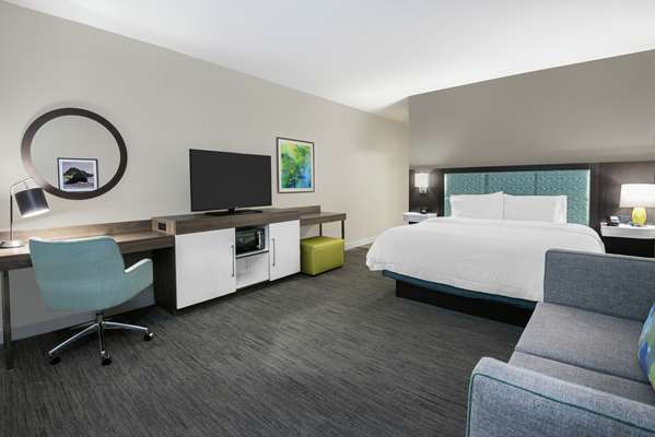  - Hampton Inn & Suites Portland