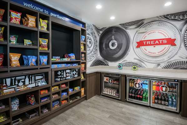 Restaurant - Hampton Inn & Suites Portland