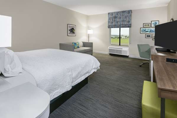  - Hampton Inn & Suites Portland
