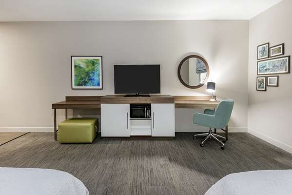  - Hampton Inn & Suites Portland