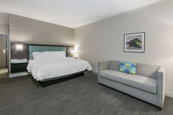  - Hampton Inn & Suites Portland
