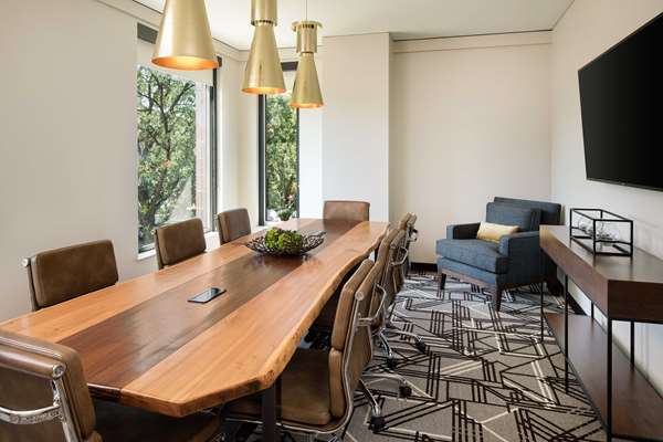  - DoubleTree by Hilton Hotel Lincoln Park Greeley