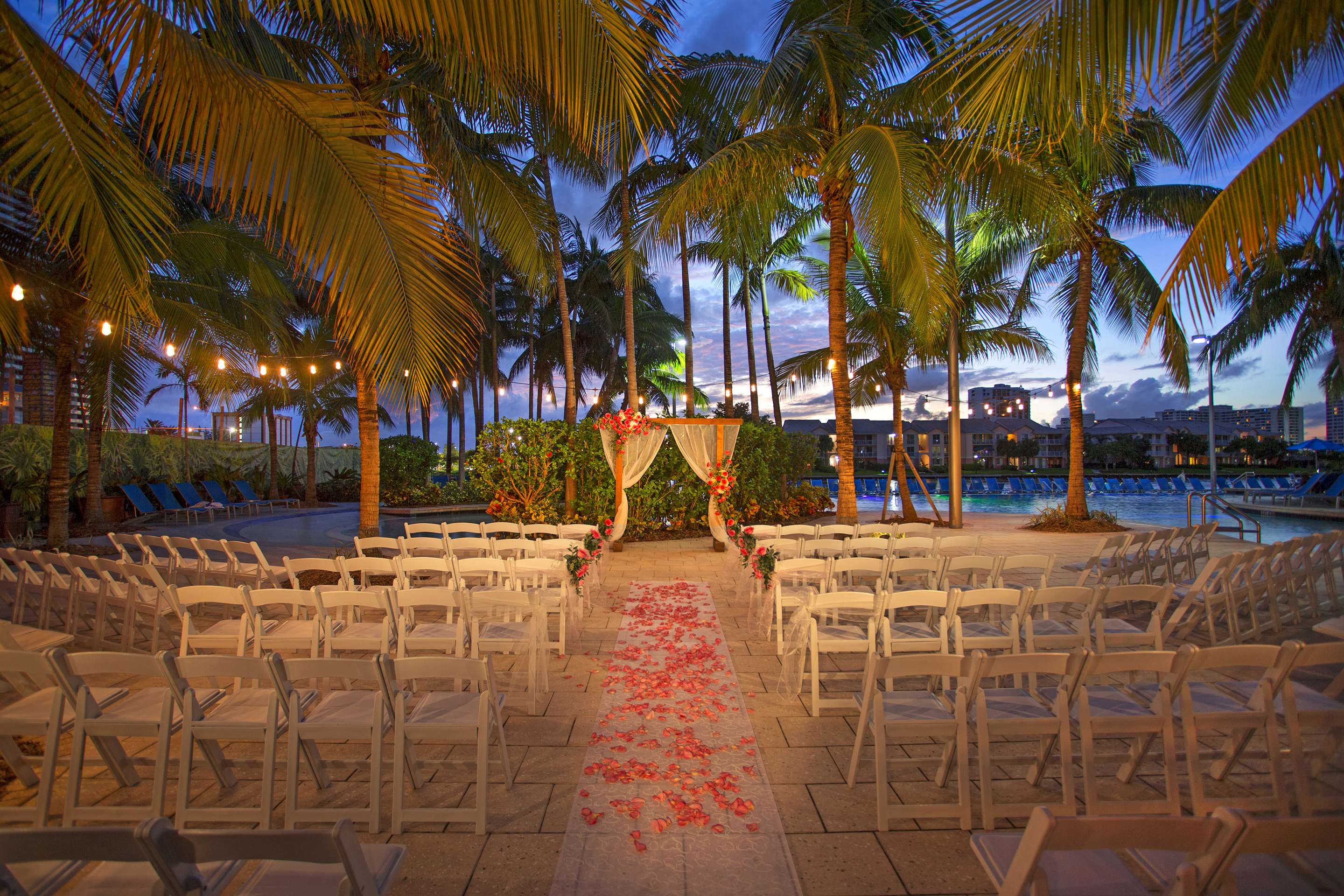 Pool | Doubletree Resort by Hilton Hollywood Beach