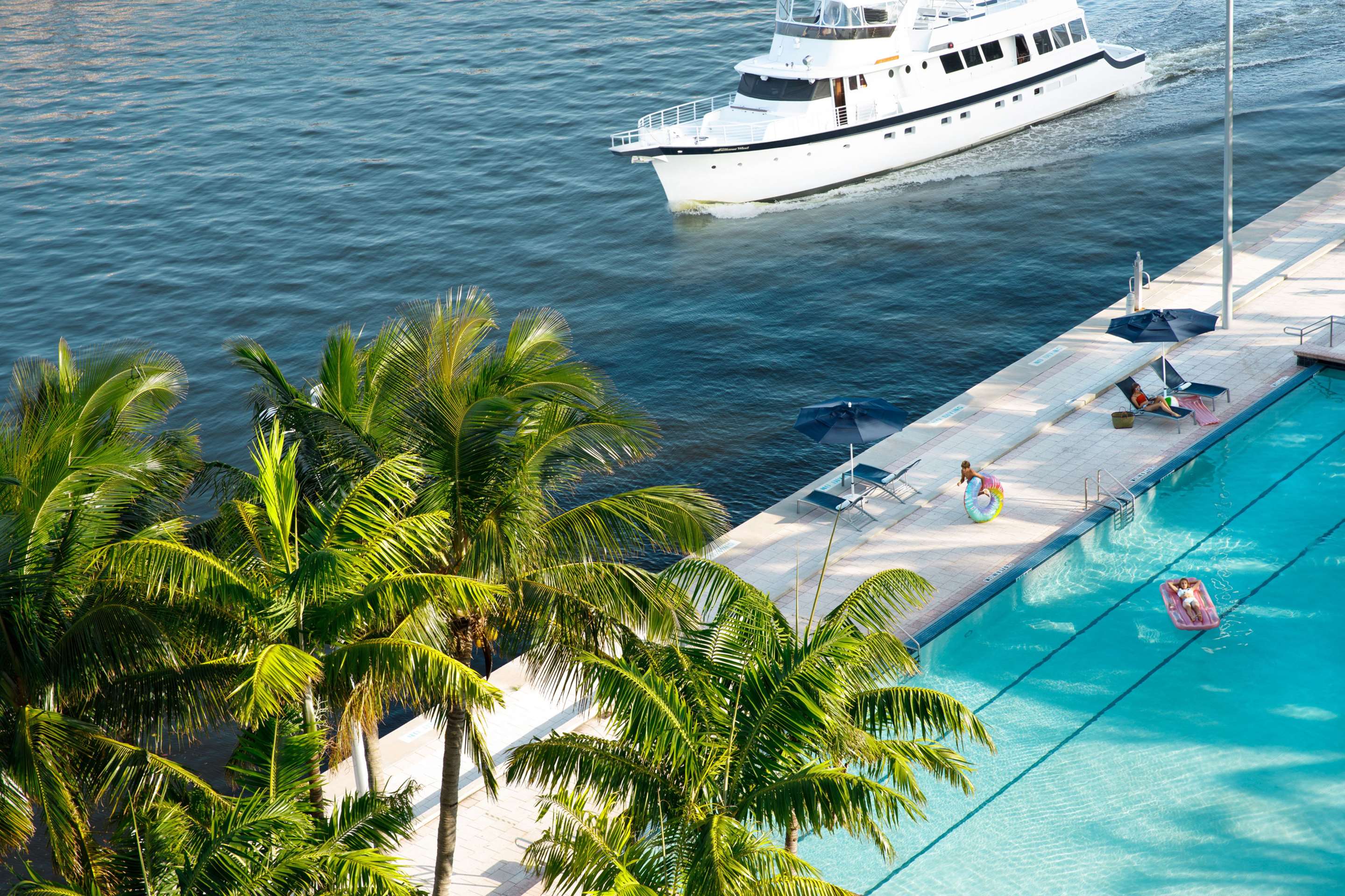 Pool | Doubletree Resort by Hilton Hollywood Beach