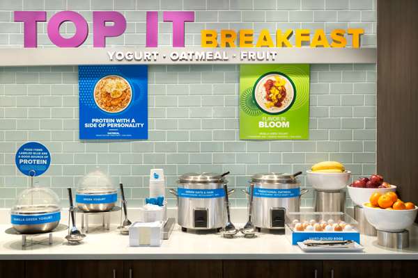 Restaurant - Tru by Hilton Hotel East Lancaster