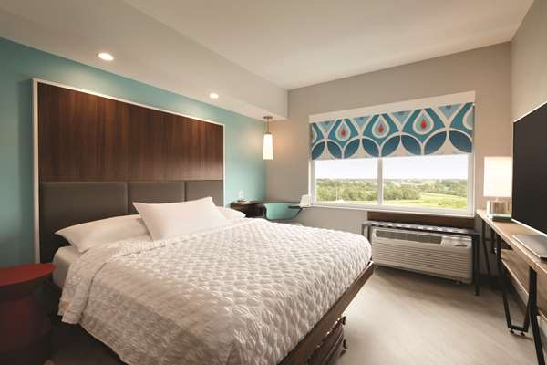  - Tru by Hilton Hotel East Lancaster