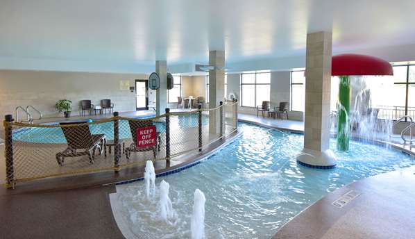 Pool - Hampton Inn & Suites Lake Delton Wisconsin Dells - I-90 & I-94, Exit 92