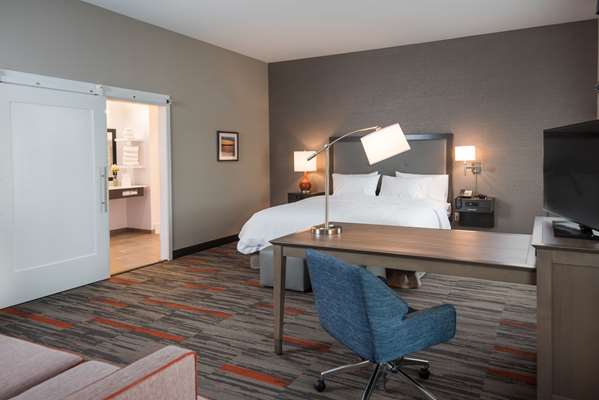  - Hampton Inn & Suites Lake Delton Wisconsin Dells - I-90 & I-94, Exit 92