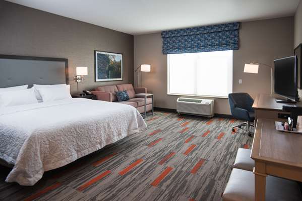 - Hampton Inn & Suites Lake Delton Wisconsin Dells - I-90 & I-94, Exit 92