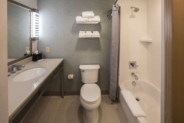  - Hilton Garden Inn Airport Pittsburgh