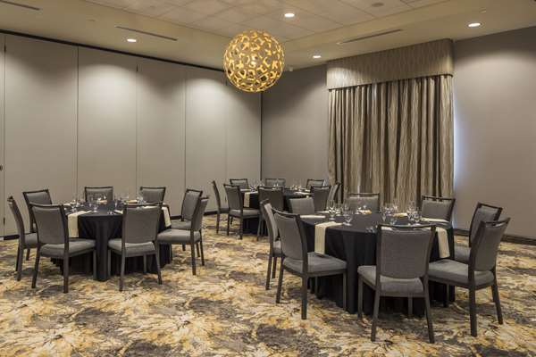  - Hilton Garden Inn Airport Pittsburgh
