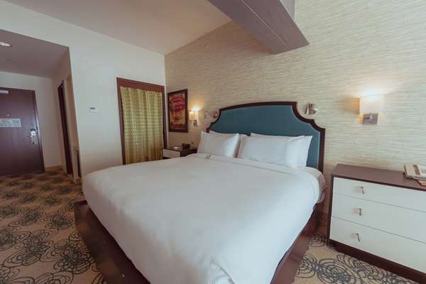  - Hotel Skyler Syracuse - I-81, Exit 18