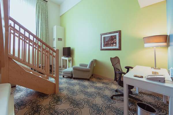  - Hotel Skyler Syracuse - I-81, Exit 18