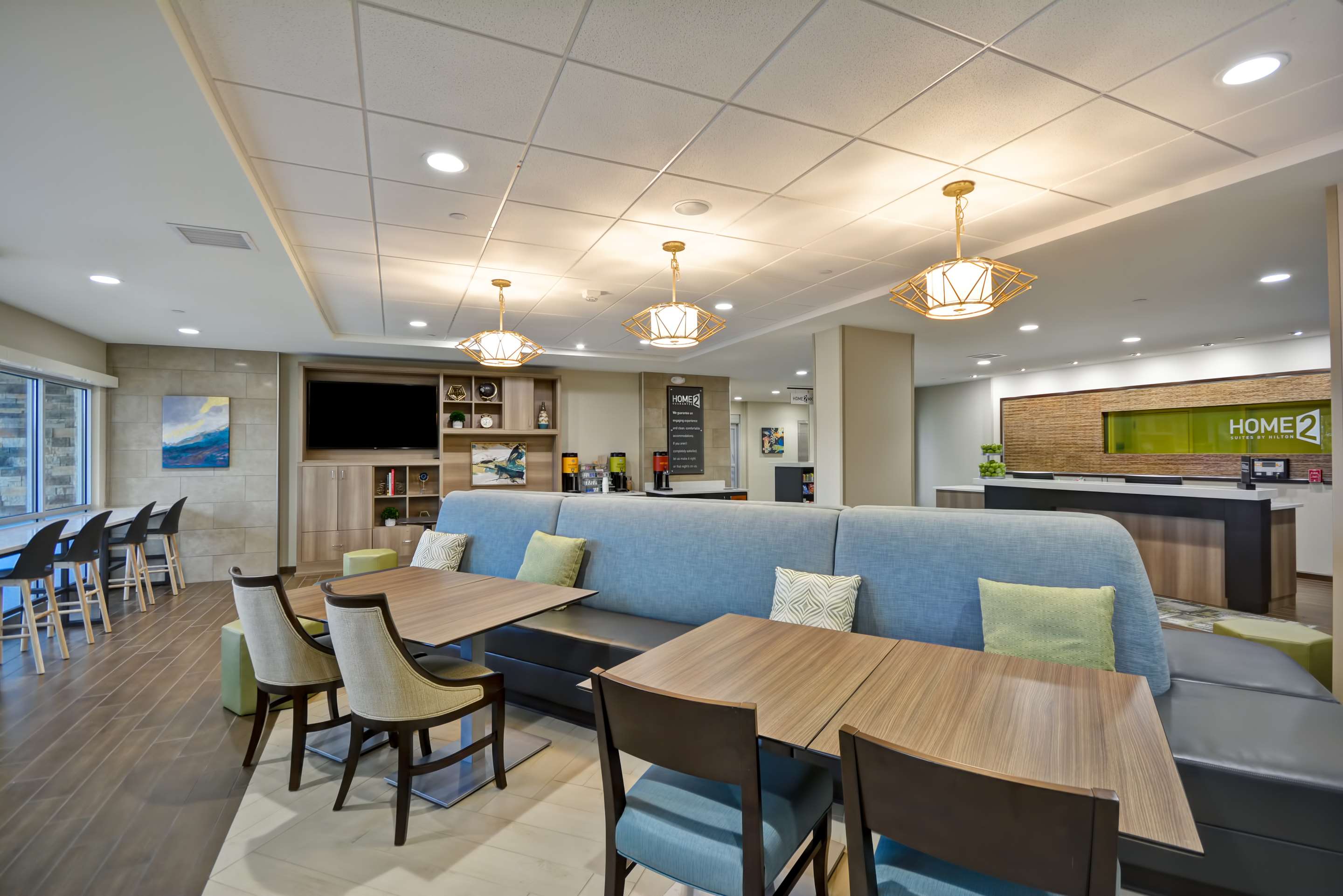 Lobby | Home2 Suites By Hilton Maumee Toledo
