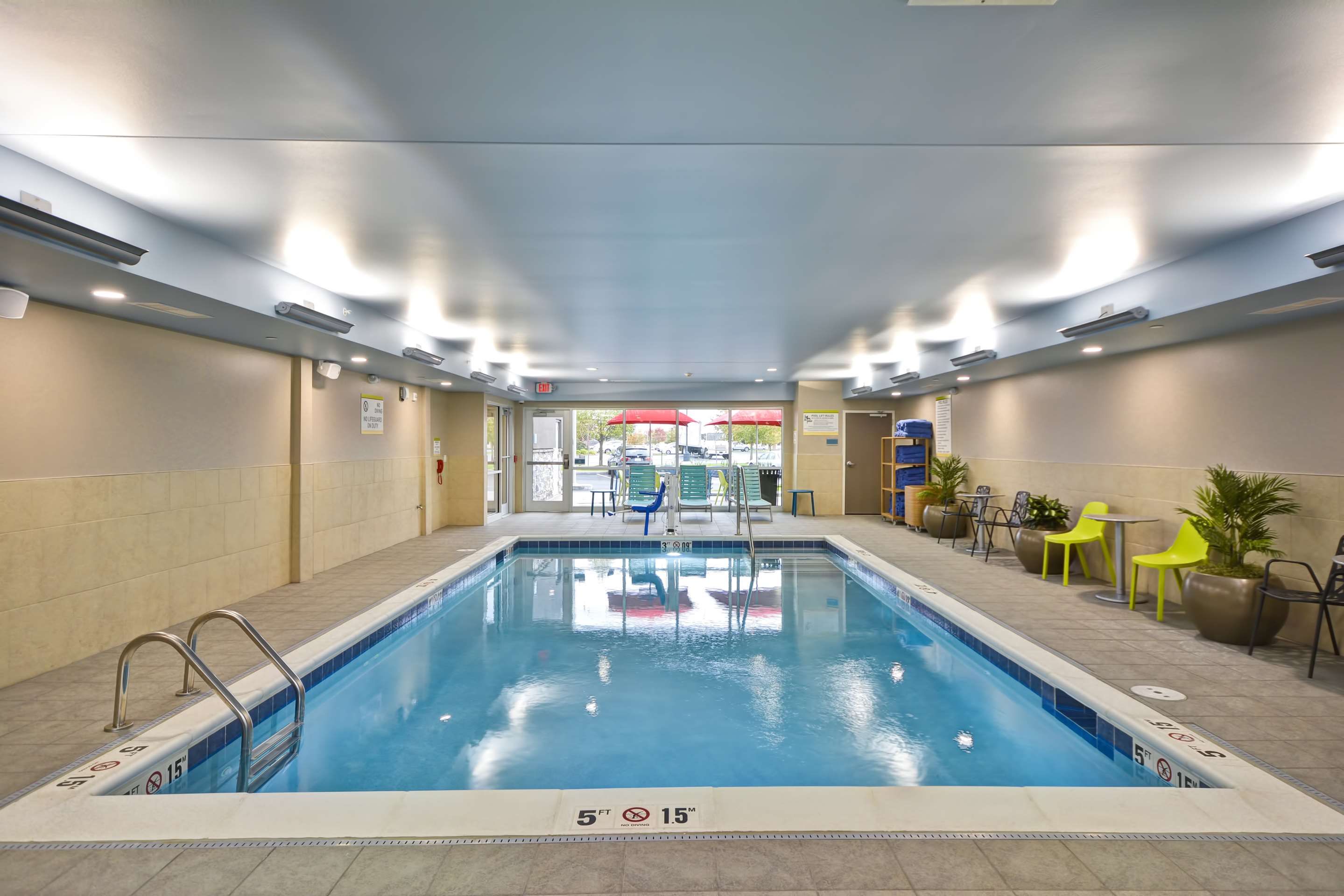Pool | Home2 Suites By Hilton Maumee Toledo